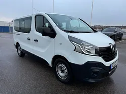 Vit Begagnad 2015 Renault Trafic Van | 155 000 kr