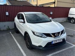 Vit Begagnad 2014 Nissan Qashqai SUV | 119 000 kr (Marknadspris)