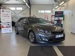 Mörkbrun (brun) Begagnad 2012 Kia Optima Sedan | 119 900 kr (Lite dyr)