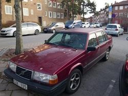 Mörkröd Begagnad 1995 Volvo 940 Sedan | 30 000 kr