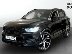 Svart Begagnad 2018 Volvo XC40 R-Design SUV | 259 000 kr (Marknadspris)