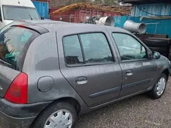 Grå Begagnad 2000 Renault Clio II Halvkombi | 13 500 kr (Marknadspris)