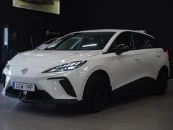 Vit Begagnad 2023 MG MG4 EV Halvkombi | 224 800 kr