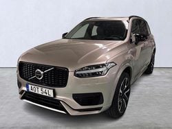 Ljusgrå (grå) Begagnad 2023 Volvo XC90 Ultimate SUV | 719 900 kr (Marknadspris)