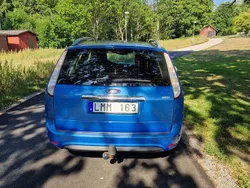 Blå Begagnad 2010 Ford Focus Titanium Kombi | 20 000 kr