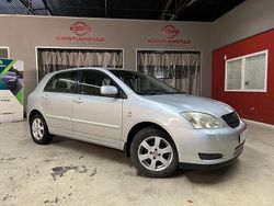 Silver Begagnad 2002 Toyota Corolla Halvkombi | 29 900 kr (Marknadspris)