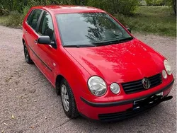 Röd Begagnad 2003 VW Polo Basis Halvkombi | 25 000 kr (Marknadspris)
