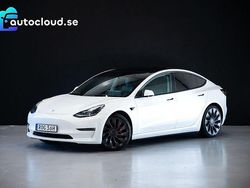 Vit Begagnad 2021 Tesla Model 3 Performance Sedan | 329 800 kr (Marknadspris)