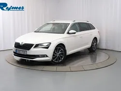 Vit Begagnad 2016 Skoda Superb Kombi | 189 800 kr (Marknadspris)