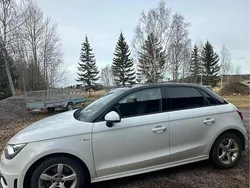 Vit Begagnad 2014 Audi A1 Sportback Sport Halvkombi | 130 000 kr (Marknadspris)