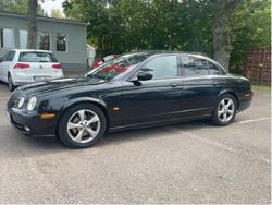 Svart Begagnad 2002 Jaguar S-Type S Sedan | 39 000 kr (Marknadspris)