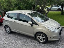 Grå Begagnad 2013 Ford B-MAX Titanium Minibuss | 40 000 kr (Marknadspris)