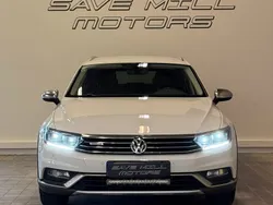 Vit Begagnad 2017 VW Passat Alltrack Kombi | 204 900 kr (Marknadspris)