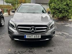Grå Begagnad 2017 Mercedes GLA200 SUV | 210 000 kr (Bra pris)