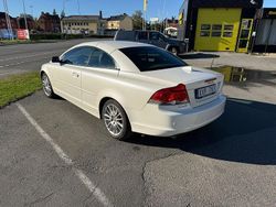 Vit Begagnad 2006 Volvo C70 Summum Cab | 198 000 kr