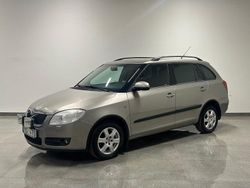 Ljusbrun (brun) Begagnad 2009 Skoda Fabia Elegance Kombi | 22 900 kr (Marknadspris)