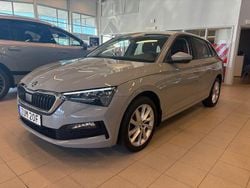 Grå Begagnad 2021 Skoda Scala Style Halvkombi | 198 000 kr (Marknadspris)