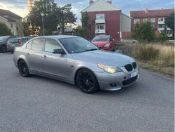 Grå Begagnad 2006 BMW 530 M Sport Sedan | 70 000 kr (Marknadspris)