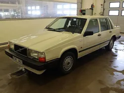 Ljusgrå Begagnad 1988 Volvo 740 Sedan | 69 000 kr
