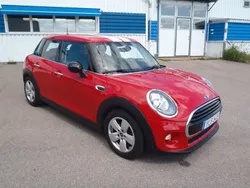 Röd Begagnad 2017 Mini Cooper Pepper Halvkombi | 165 000 kr (Bra pris)