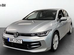 Silver Begagnad 2025 VW Golf VIII Life Halvkombi | 304 900 kr (Bra pris)