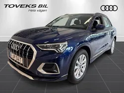 Navarrablå metallic Begagnad 2025 Audi Q3 Advanced Plus SUV | 369 500 kr (Marknadspris)