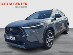 Grå Begagnad 2024 Toyota Corolla Cross Style SUV | 369 900 kr (Lite dyr)
