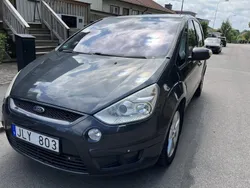 Grå Begagnad 2008 Ford S-MAX S Minibuss | 35 000 kr (Marknadspris)