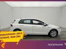 Vit Begagnad 2020 VW Golf VIII Halvkombi | 208 400 kr (Marknadspris)
