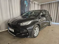Svart Begagnad 2022 Mazda 2 Comfort Halvkombi | 189 900 kr (Bra pris)