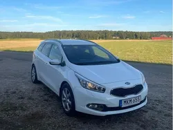 Vit Begagnad 2013 Kia Ceed Sportswagon Comfort Kombi | 79 000 kr (Marknadspris)