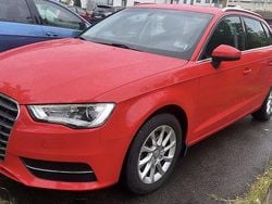 Röd Begagnad 2015 Audi A3 Sportback Attraction Halvkombi | 148 000 kr (Lite dyr)