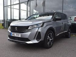 Grå Begagnad 2021 Peugeot 5008 GTi Minibuss | 269 000 kr (Marknadspris)