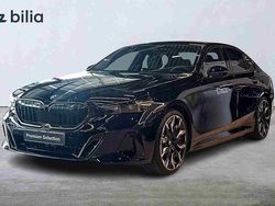 Blå Begagnad 2026 BMW 530e Sedan | 789 900 kr