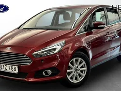 Röd (red) Begagnad 2016 Ford S-MAX S Minibuss | 169 000 kr (Superpris)