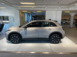 Grå Ny 2024 Fiat 600 SUV | 274 900 kr (Superpris)