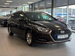 Mörkbrun (brun) Begagnad 2016 Hyundai i40 Kombi | 149 900 kr (Lite dyr)