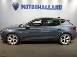 Grå Begagnad 2021 Seat Leon FR Halvkombi | 215 000 kr (Marknadspris)
