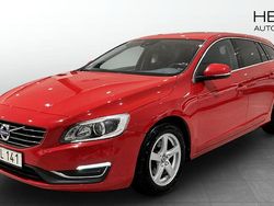 Röd Begagnad 2015 Volvo V60 Kombi | 169 900 kr (Marknadspris)
