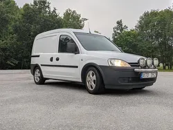 Vit Begagnad 2006 Opel Combo Minibuss | 32 000 kr