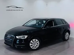 Svart Begagnad 2015 Audi A3 Sportback Attraction Halvkombi | 129 900 kr (Marknadspris)
