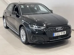 Brilliantsvart Begagnad 2023 Audi A3 Proline | 277 900 kr (Marknadspris)