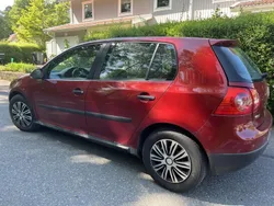 Röd Begagnad 2005 VW Golf IV Trendline Halvkombi | 27 000 kr (Marknadspris)