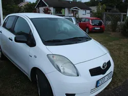 Vit Begagnad 2008 Toyota Yaris Halvkombi | 16 900 kr (Bra pris)