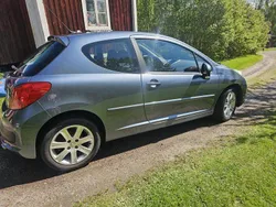 Grå Begagnad 2007 Peugeot 207 Sport Halvkombi | 19 500 kr (Marknadspris)