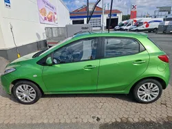 Grön Begagnad 2008 Mazda 2 Halvkombi | 45 000 kr (Marknadspris)