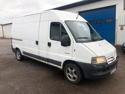 Vit Begagnad 2006 Citroën Jumper Minibuss | 25 000 kr