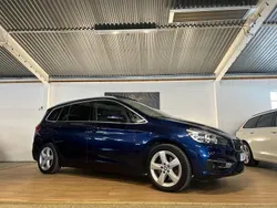 Blå Begagnad 2016 BMW 220 Gran Tourer Luxury Line Minibuss | 159 900 kr (Marknadspris)