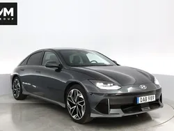 Grå Begagnad 2023 Hyundai Ioniq 6 Advanced Sedan | 429 900 kr