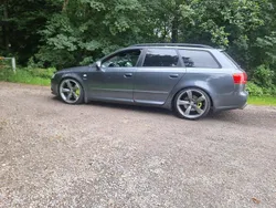 Grå Begagnad 2006 Audi S4 Kombi | 130 000 kr